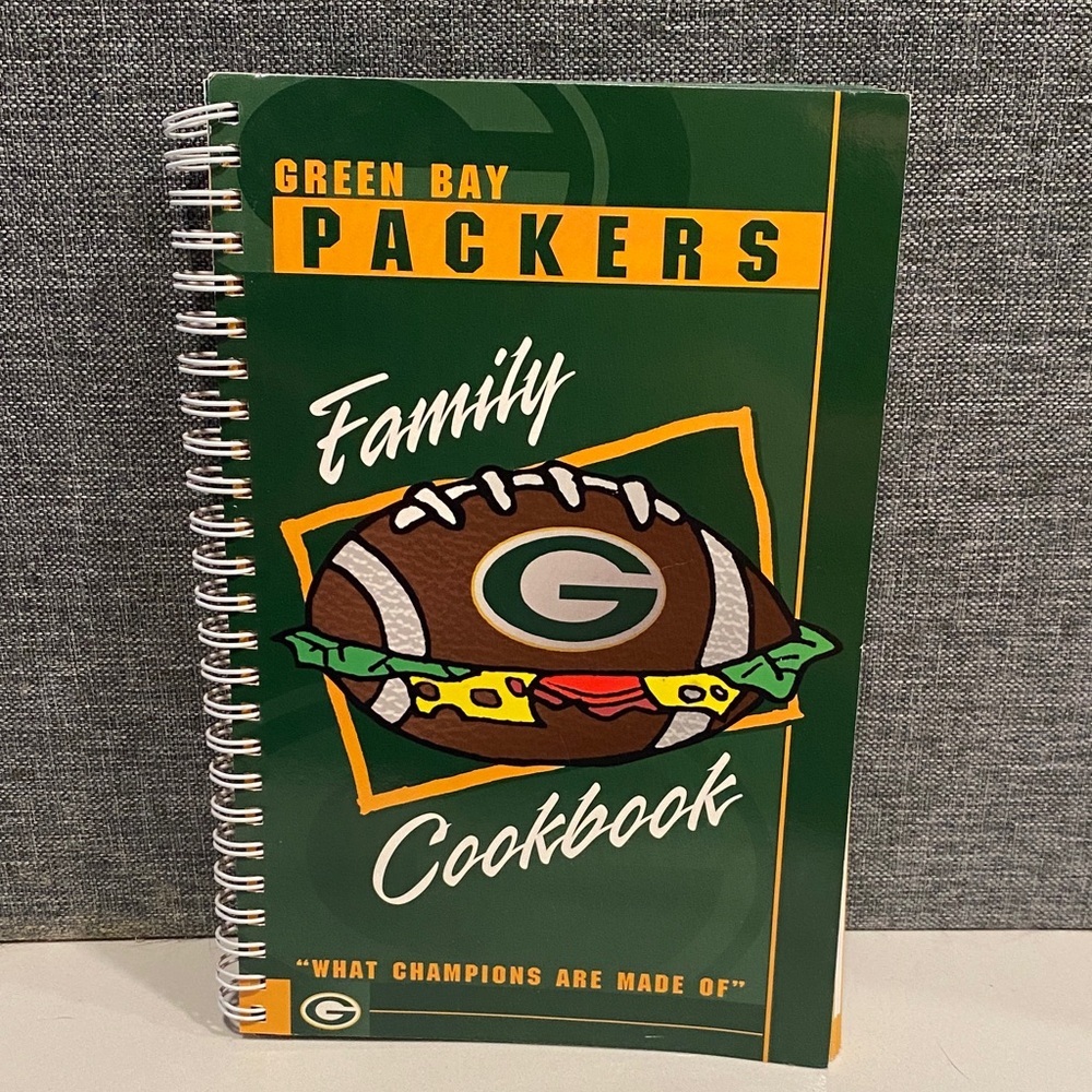 Green Bay Packers Family Cookbook Vintage Spiral Bound Tailgating Recipes NFL